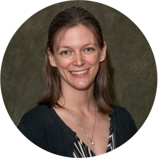 Becca Wetzel headshot